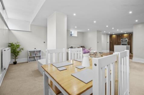 dining area #3.jpg