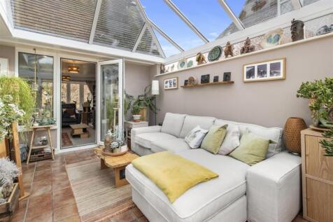 conservatory #3.jpg
