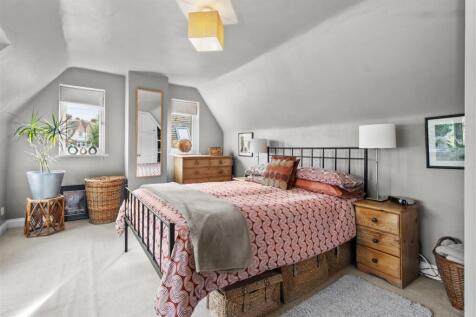 bedroom one.jpg