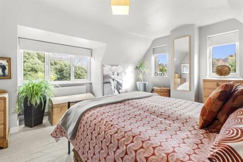 bedroom one #3.jpg