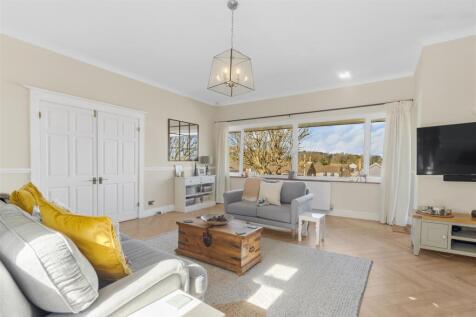living room #8.jpg