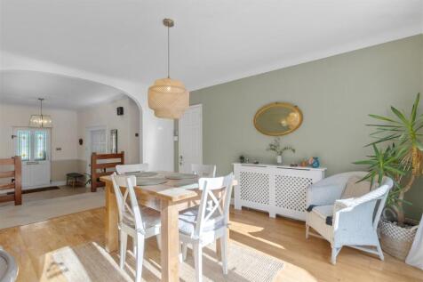 dining area #3.jpg