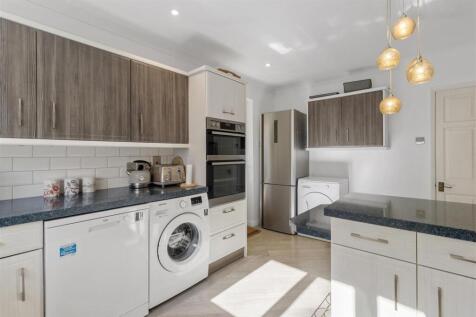kitchen #3.jpg