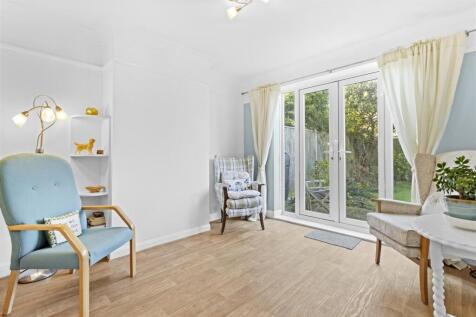 dining room #2.jpg