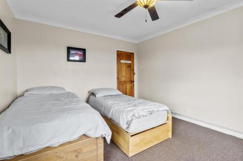 bedroom one #3.jpg
