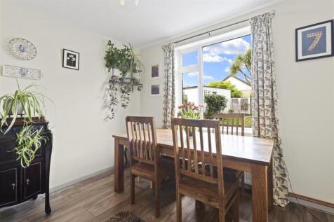 dining room #2.jpg