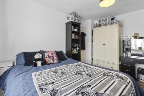 bedroom one #3.jpg
