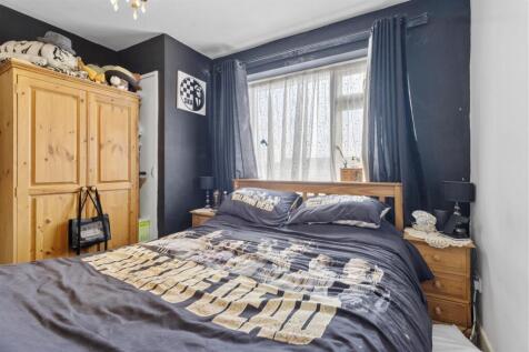 bedroom two #2.jpg
