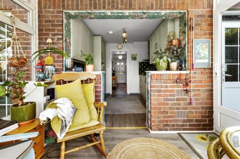 sun room #2.jpg