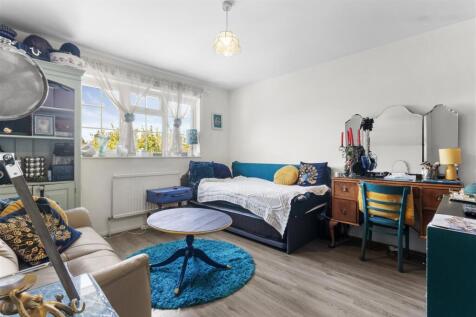 bedroom two.jpg