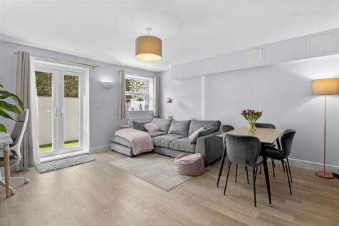 living room #4.jpg