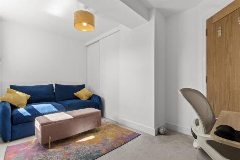 bedroom one.jpg