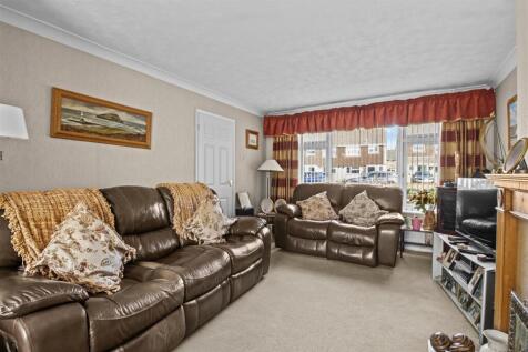 living area #4.jpg