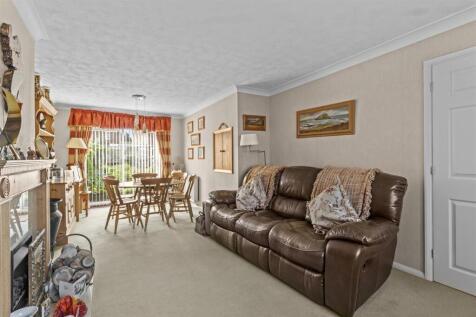 living area #3.jpg