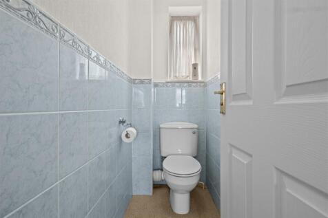 cloakroom.jpg