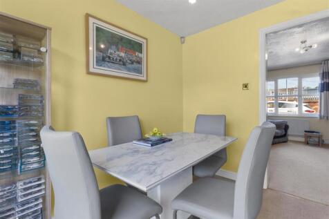 dining room #3.jpg