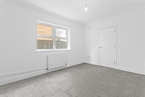 bedroom one #3.jpg