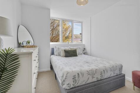 bedroom #2.jpg