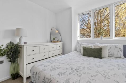 bedroom #3.jpg