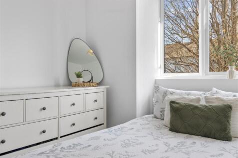 bedroom #4.jpg