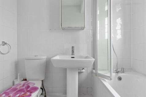 bathroom #3.jpg