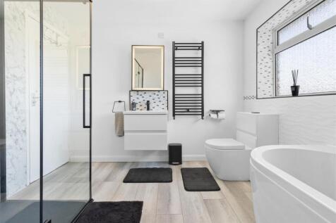 bathroom #3.jpg