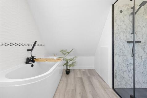 bathroom #6.jpg