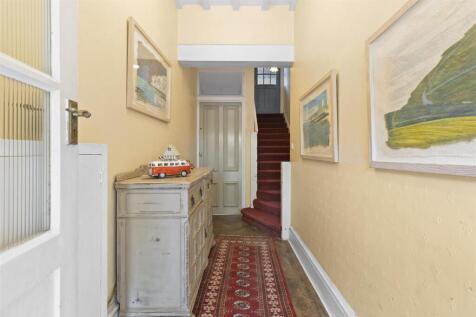 communal entrance.jpg