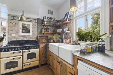 kitchen #6.jpg