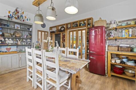 kitchen #3.jpg