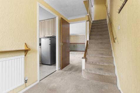 entrance hall #2.jpg