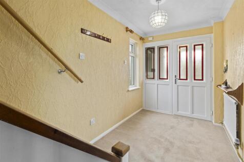 entrance hall #3.jpg