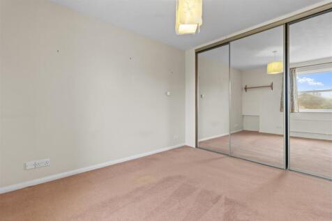 bedroom one.jpg