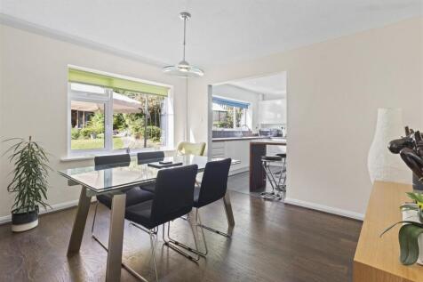 dining room.jpg