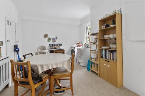 dining room #2.jpg