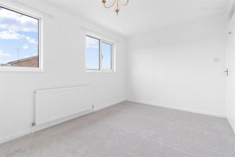bedroom one #3.jpg