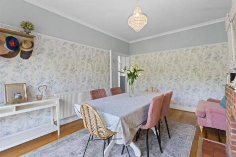 dining room #4.jpg