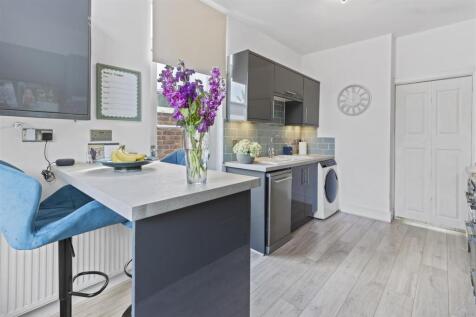 kitchen #3.jpg