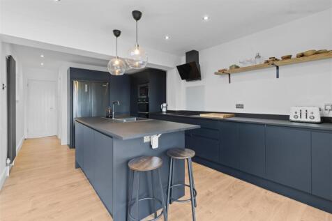 kitchen #3.jpg