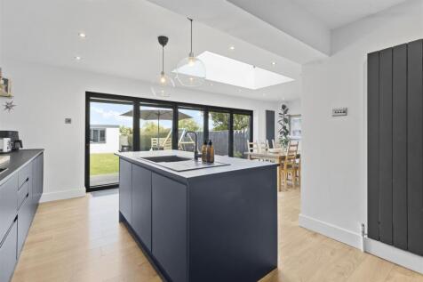 kitchen #10.jpg