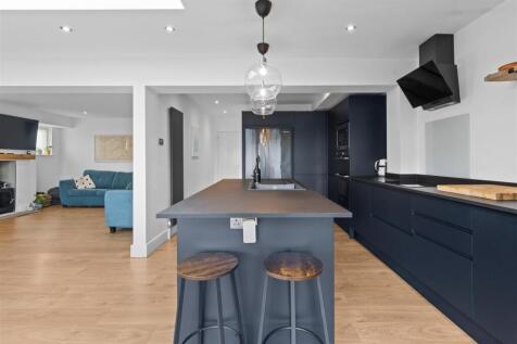 kitchen #4.jpg