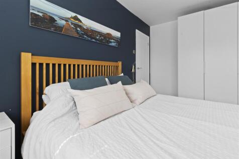 bedroom one #4.jpg