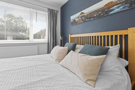 bedroom one #5.jpg