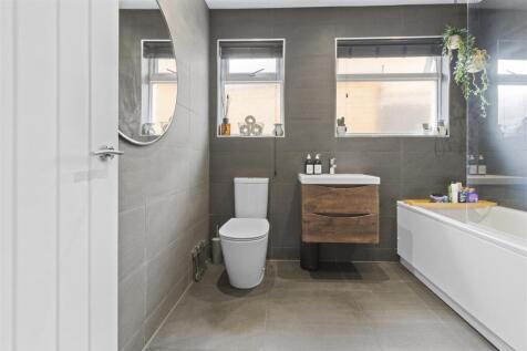 bathroom #2.jpg