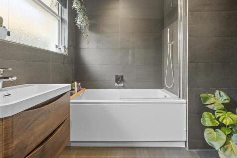 bathroom #3.jpg