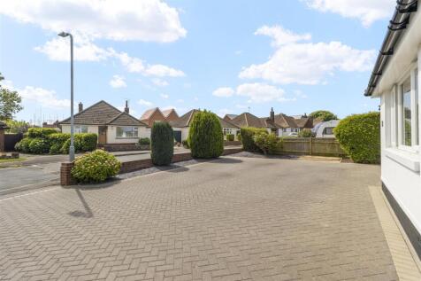 driveway.jpg