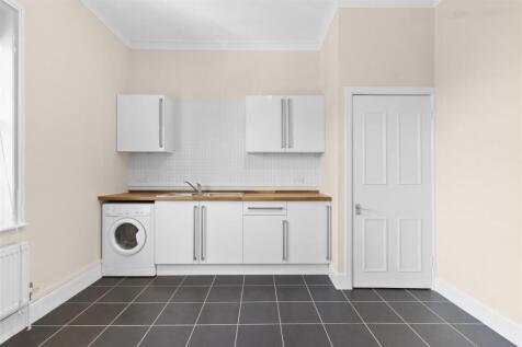 kitchen #4.jpg