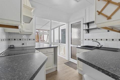 kitchen #3.jpg