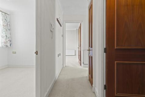 entrance hall.jpg