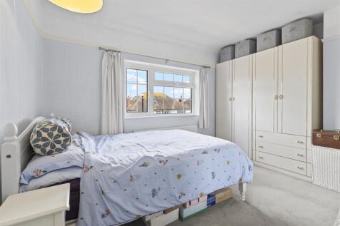 bedroom one.jpg